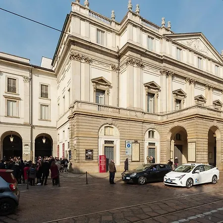 Luxury & Liberty Duomo מילאנו