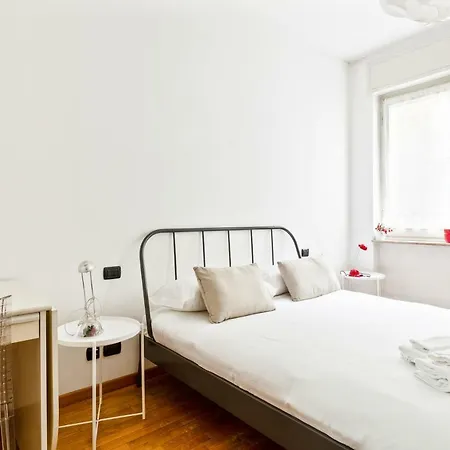 Guesthost - San Siro Stadium Garden Flat Lejlighed Milano