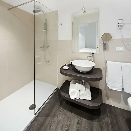 & Urban Padel Hotel apartamentowy