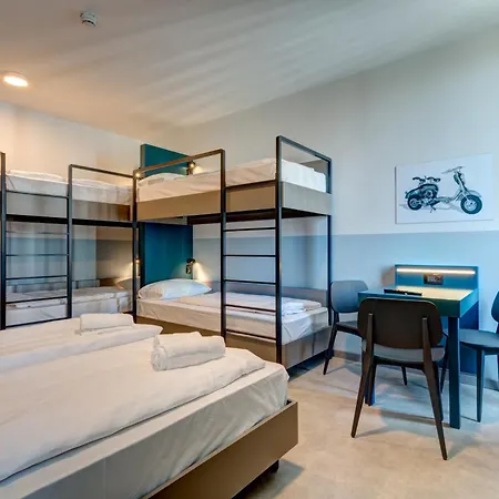 米兰兰布雷特美宁厄尔酒店 旅馆