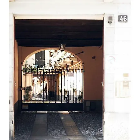 Taking A Walk In The Beating Heart Of Navigli *