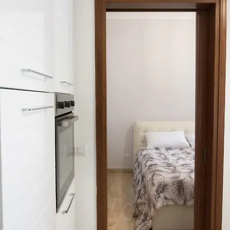 Amy Apartments, Sanzio 7