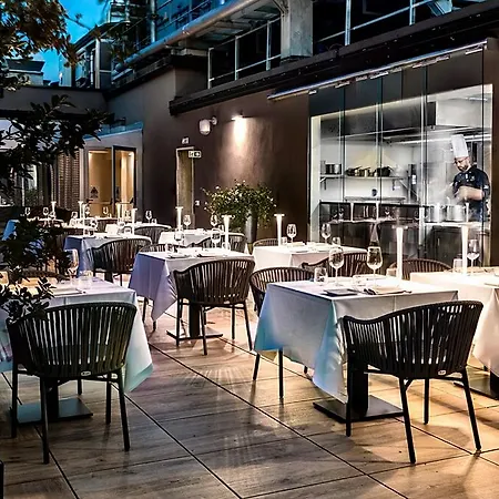The Square Duomo - Preferred & 4* Milão
