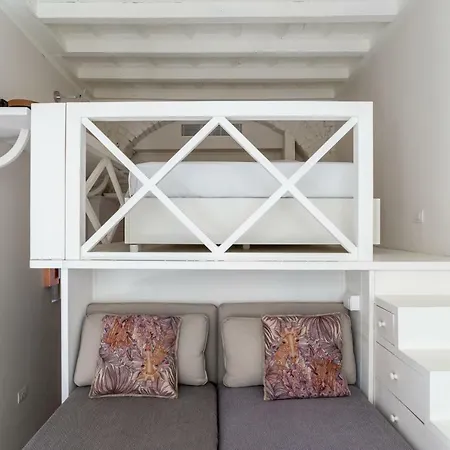 Via Passione By Onefinestay *