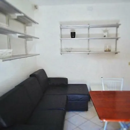 Appartamento Delizioso Bilocale Adiacente Navigli Milano