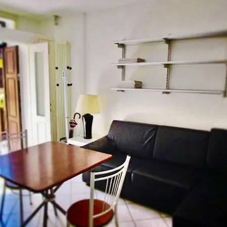 Appartamento Delizioso Bilocale Adiacente Navigli