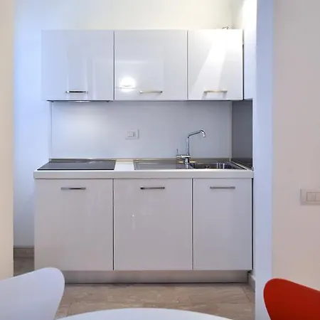 Ξενοδοχείο με διαμερίσματα Bb Bocconi 4*