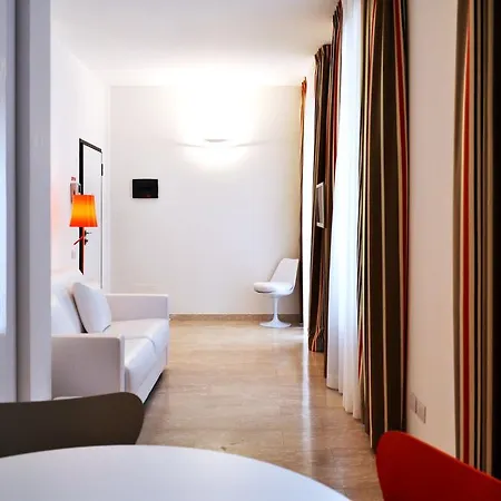 Ξενοδοχείο με διαμερίσματα Bb Bocconi 4*