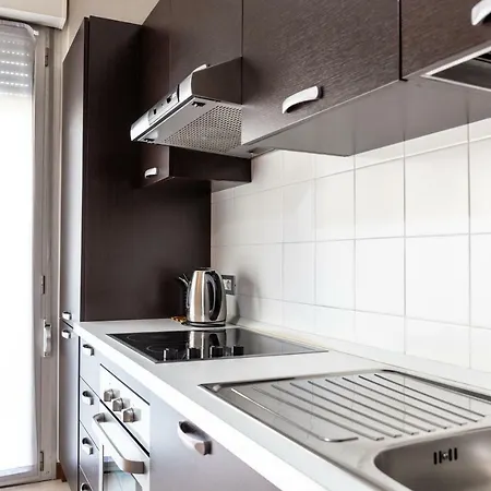 Housing32 Apartment