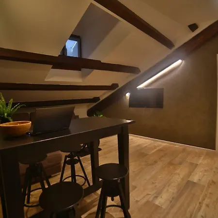 Apartmán Moscova Attic Near Duomo *