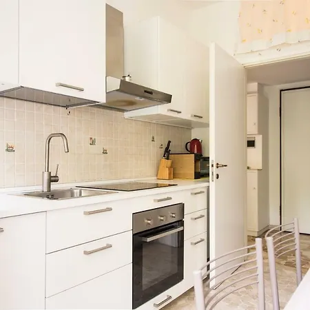 Apartment Youhosty - Pezzotti 18 *