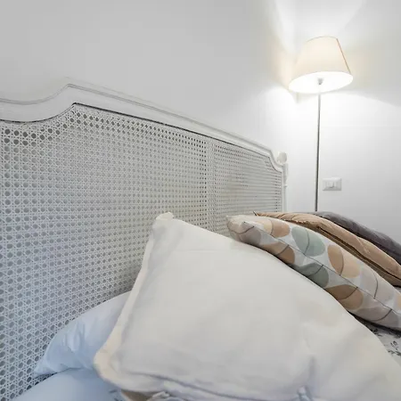 Sant'agostino Apartment *