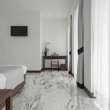 My Bed Montenapoleone Gasthof 2*