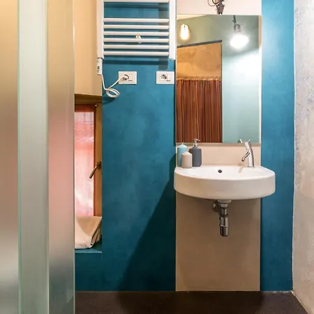 Hostel Un Posto A - All'interno Di Cascina Del 700 Milánó