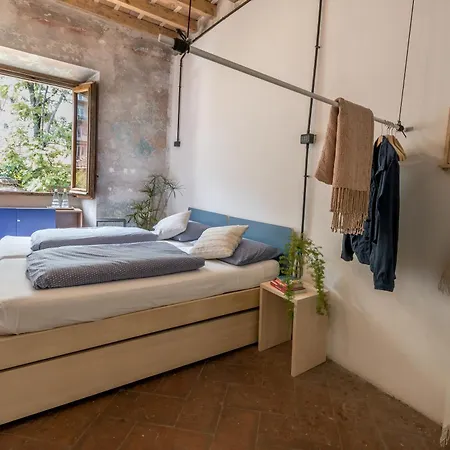 Un Posto A - All'interno Di Cascina Del 700 Hostel