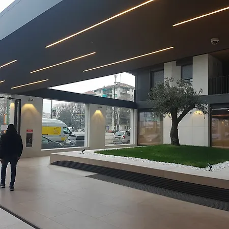 Viale Severino Boezio 20 Διαμέρισμα Μιλάνο