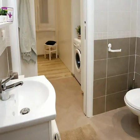 Hintown Casa Tiziana Milan