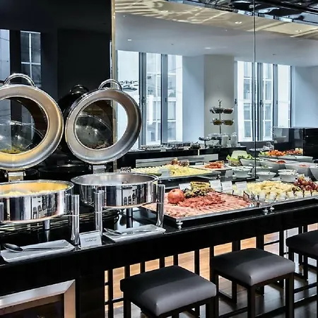 The Square Duomo - Preferred &