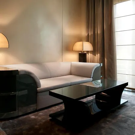 Armani Hotel 5*