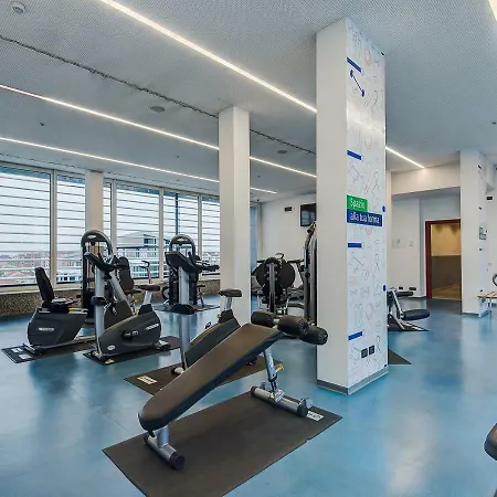 坎普拉斯图洛卡萨佩费里旅馆 公寓 米兰