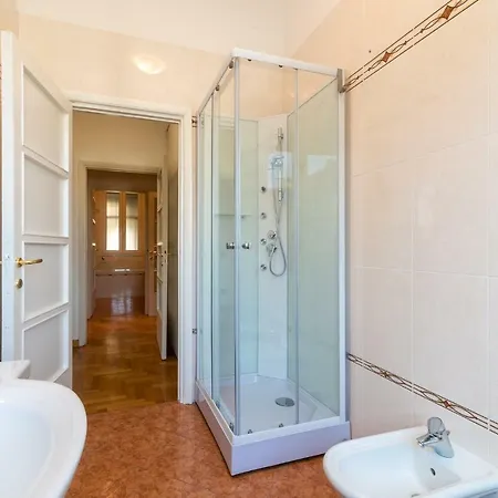 Apartment Vittoria 4 *