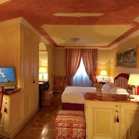 Petit Palais De Charme 4* Milan