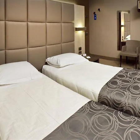 Soperga Hotell 3*