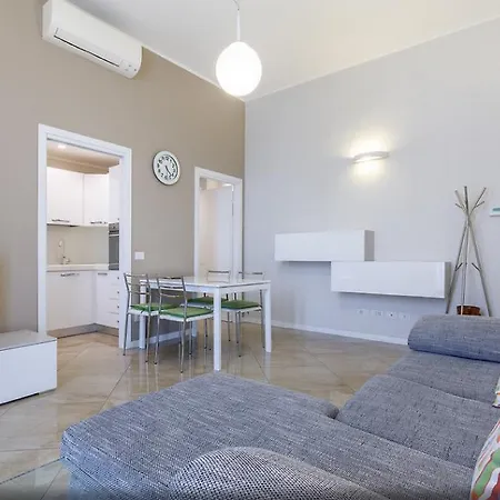 Apartment Porta Venezia Trilocale