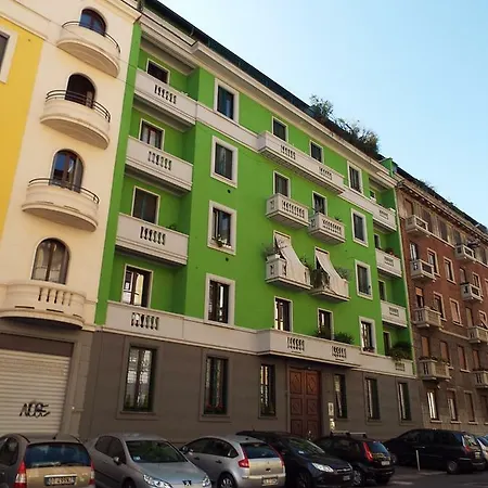 Piazza Piola *