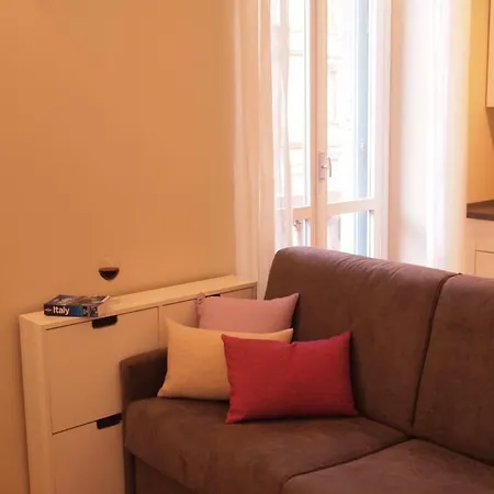 Apartment Plinio, Direction Central Station