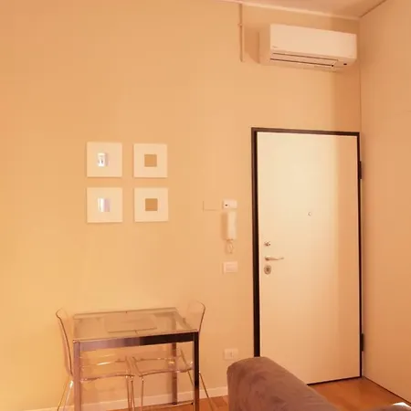 Apartment Plinio, Direction Central Station *