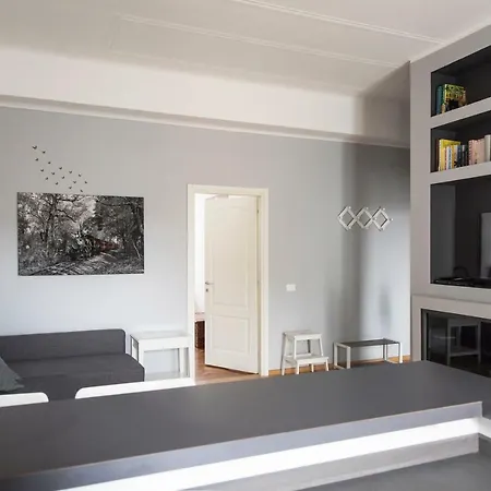 Lovely Flat Solari Milan