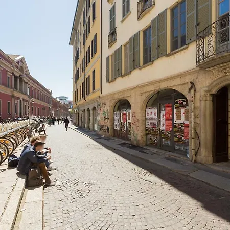 Cosy 2 Minutes From Duomo