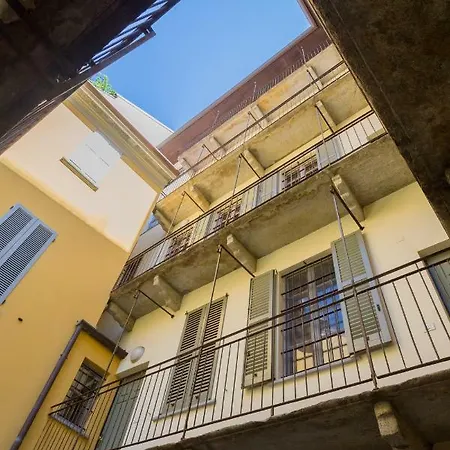Apartament Cosy 2 Minutes From Duomo *