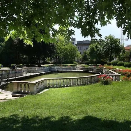 Cosy 2 Minutes From Duomo