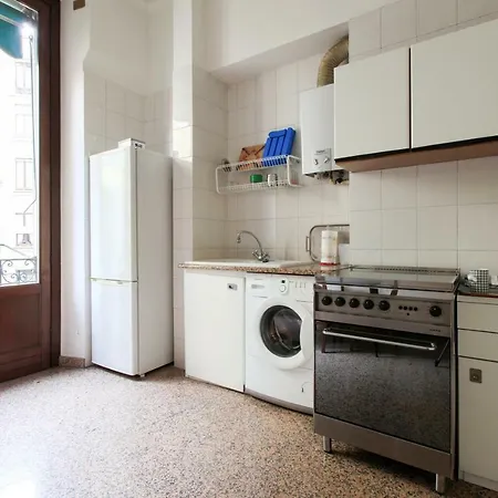 Apartment Trilocale Nel Centro Di