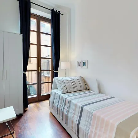 Hemeras Boutique Homes - Design Flat In Fashion District Apartment