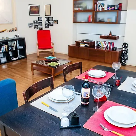 Cozy And Comfy 1 Bedroom Apt - Citta Studi *
