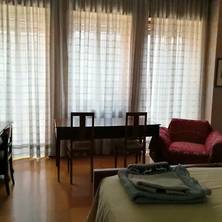 Big In Center 밀라노