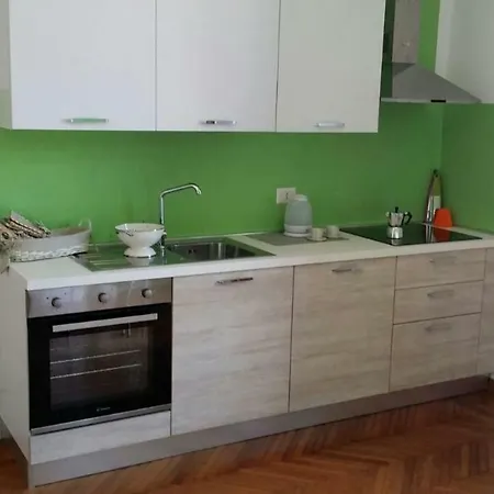 Appartamento Piazza Piola *