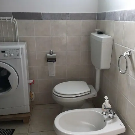 Negroli Flat