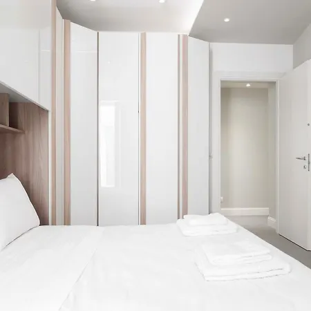 3 Bedrooms Brera Design