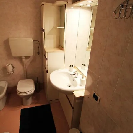 4 Via Pontida Daire *
