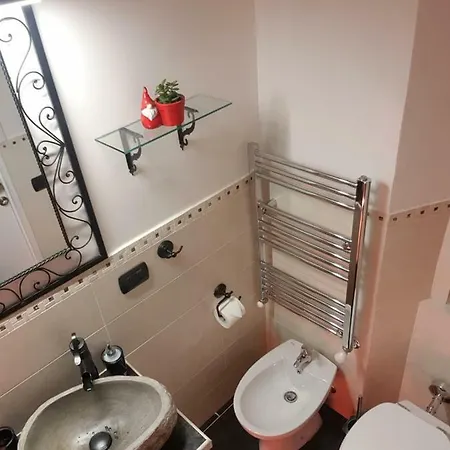 Apartment In Certosa Station *