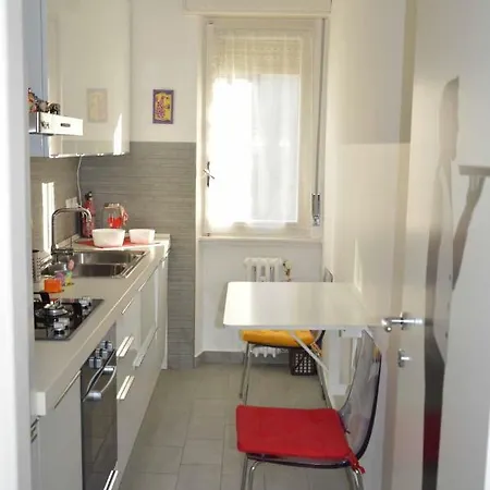 Apartment Lario *