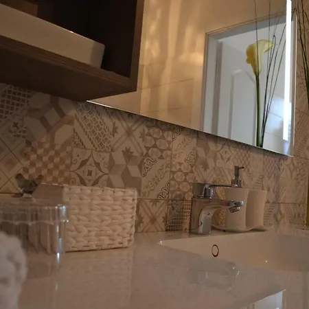 Via Delle Camelie 8 Apartment Milan