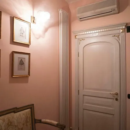 Apartment Broletto 26