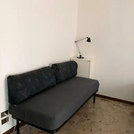 Lägenhet 14 Viale Ca' Granda Milano