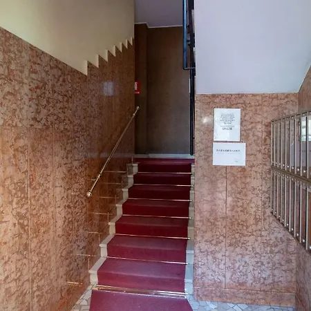 Apartment Anacreonte 7 Mailand