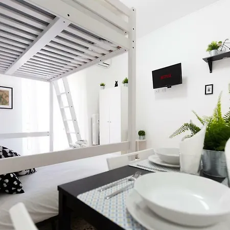 Apartment Anacreonte 7 Mailand